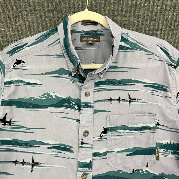 Eddie Bauer Mens Short Sleeve Button Up Shirt Size M Blue Orca Print Classic Fit - Picture 2 of 11